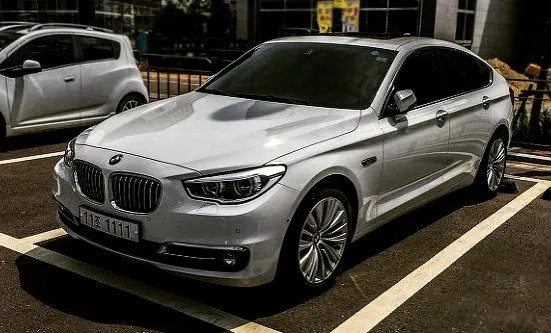 BMW 5GT